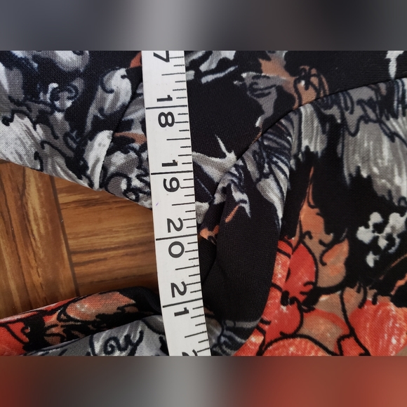 1960s Windsor dress and matching cropped jacket - Picture 9 of 16